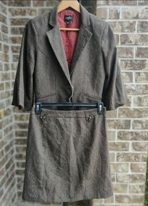 Morrissey Y? 2pc Skirt Suit
